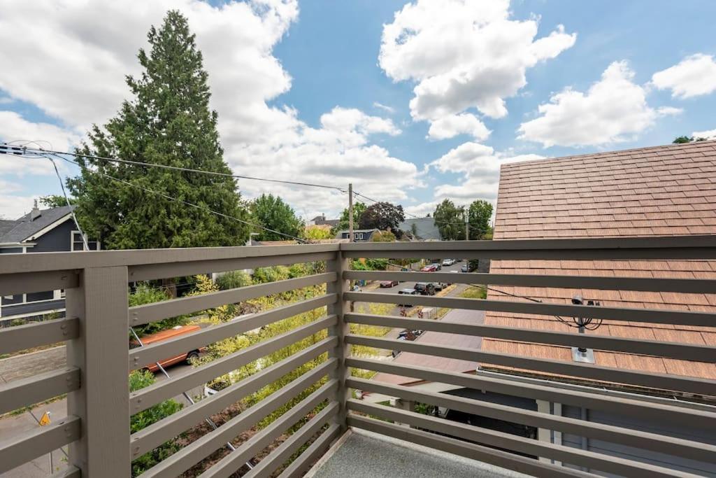 Comfy Family Home, Walkable Neighborhood + Patio! พอร์ตแลนด์ ภายนอก รูปภาพ