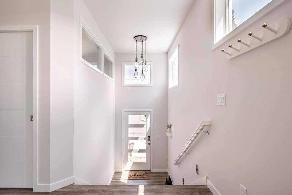 Comfy Family Home, Walkable Neighborhood + Patio! พอร์ตแลนด์ ภายนอก รูปภาพ